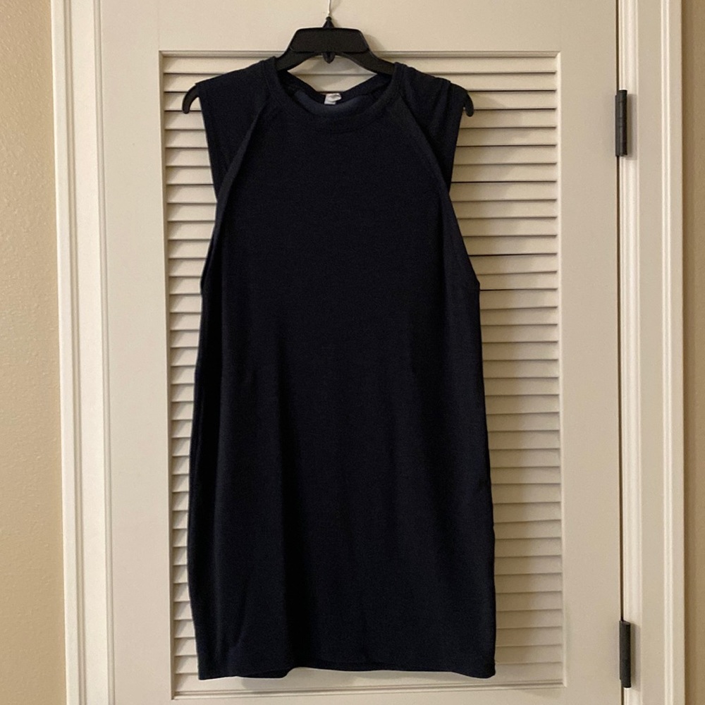 Under armour charcoal dress size small!